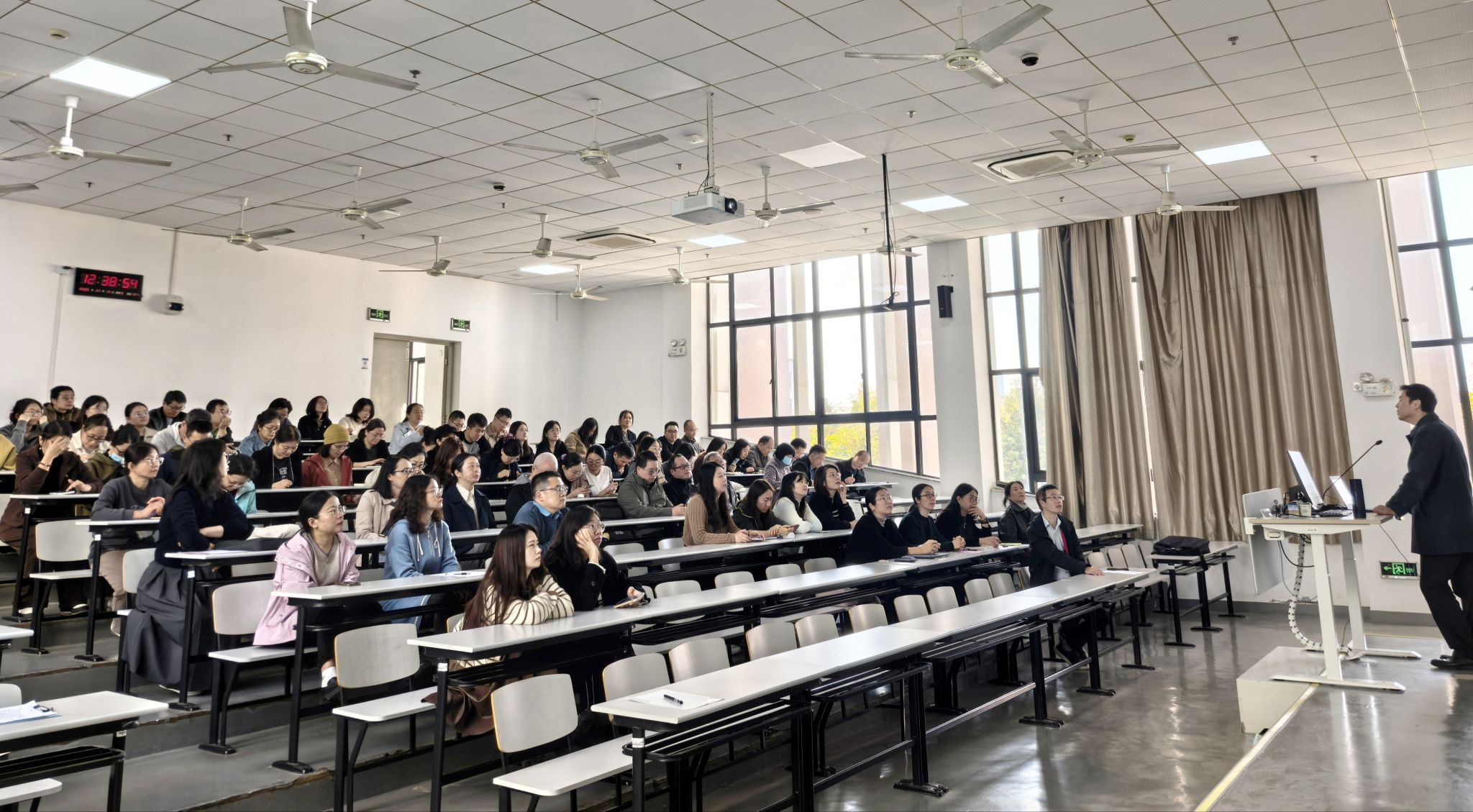 微信图片_20251115213229_111_112.jpg 微信图片_20251115213229_111_112.jpg