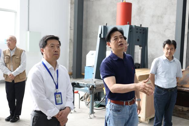刘昌胜校长实地调研宝山校区在建项目-上海大学