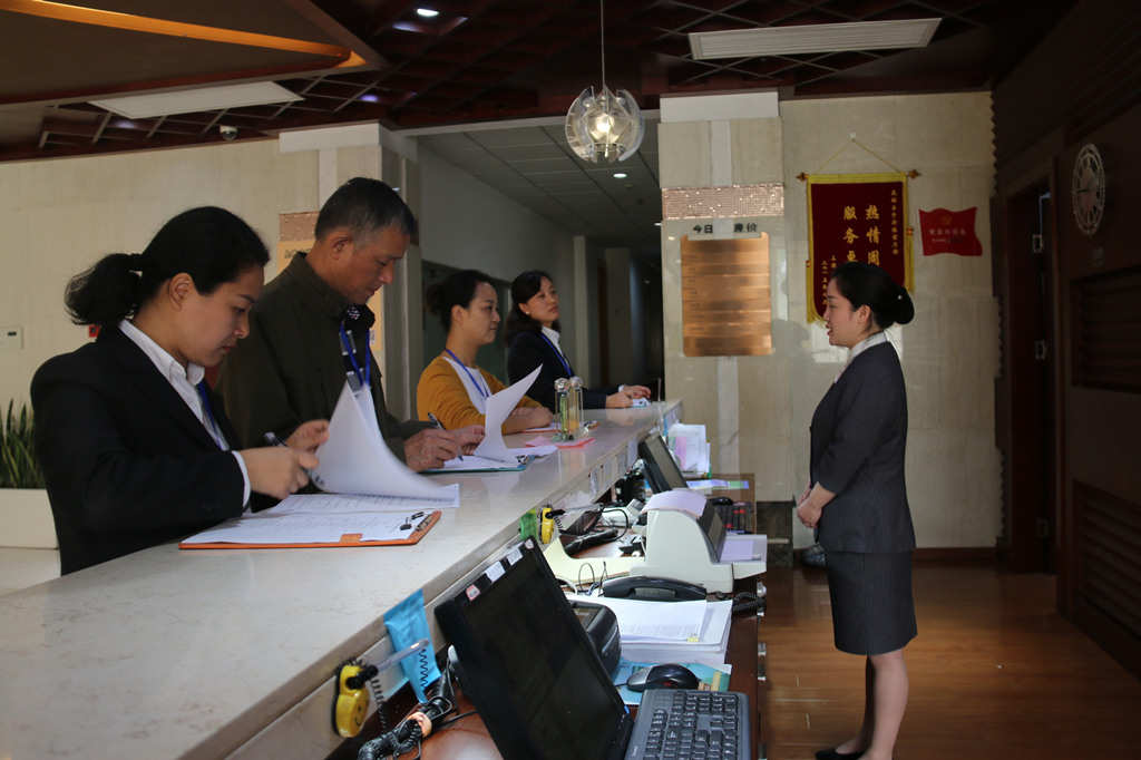 乐乎楼集团开展"星级服务员"考评活动