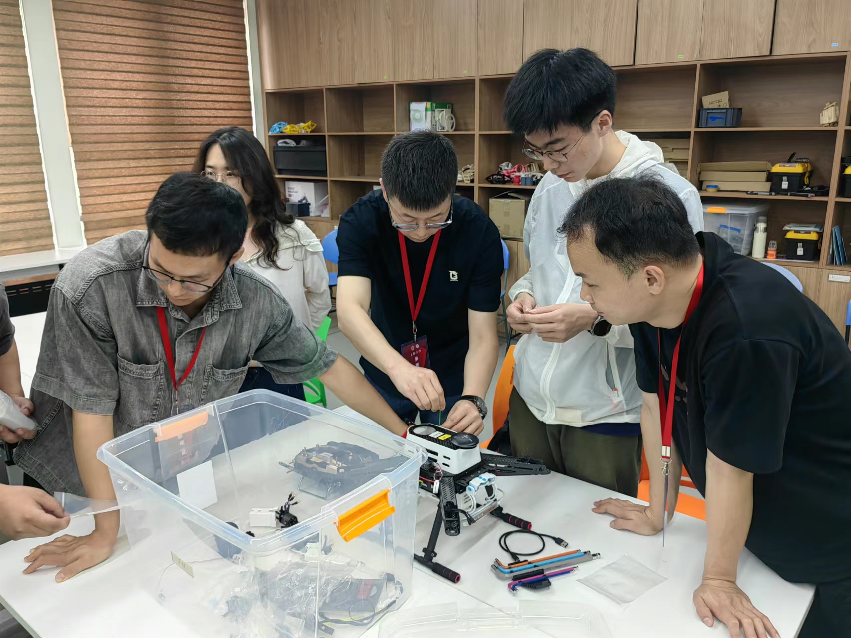 呼市二中管的严吗_呼市二中宣传片_呼市二中网