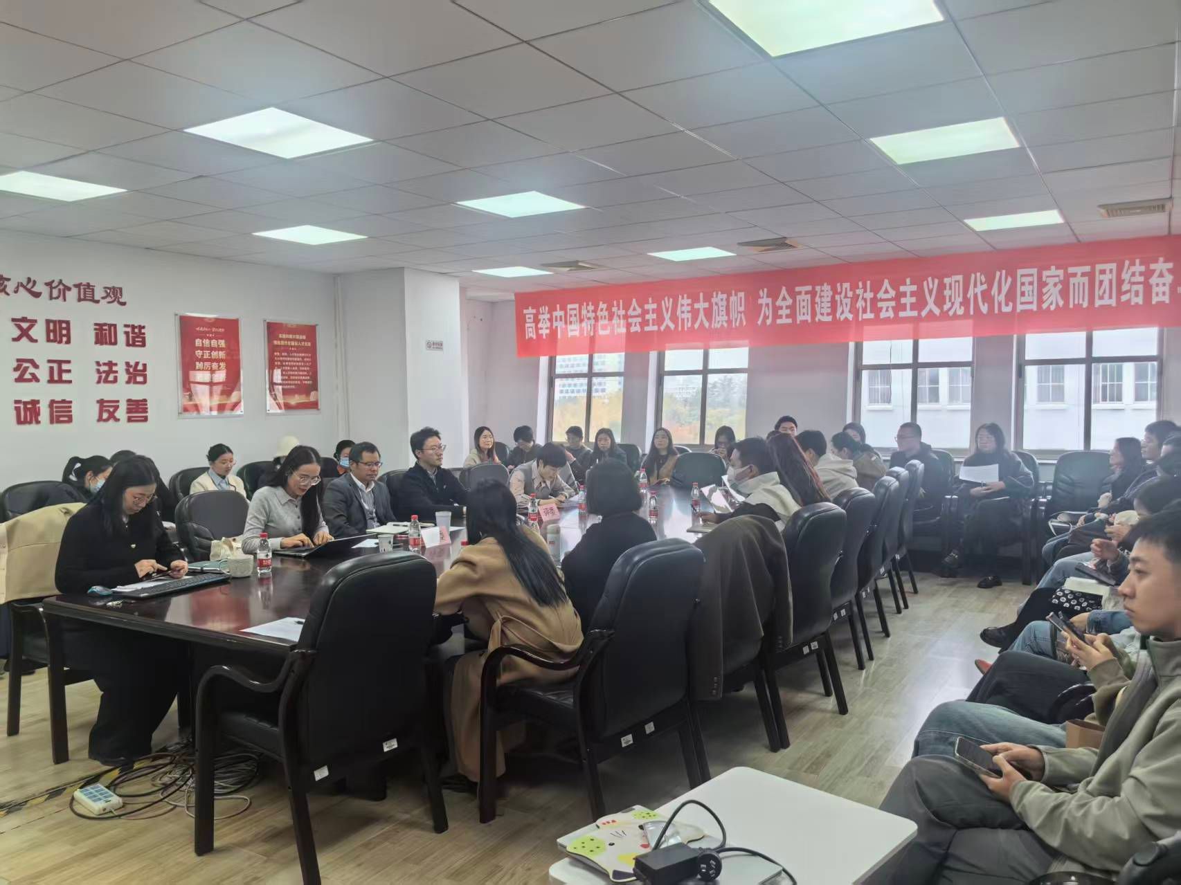 e0a1c2ebb9cdd8809f40a107f99a36d7 e0a1c2ebb9cdd8809f40a107f99a36d7.jpg