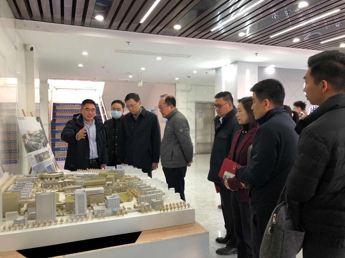嘉定区委副书记吴杰一行调研嘉定校区-上海大学